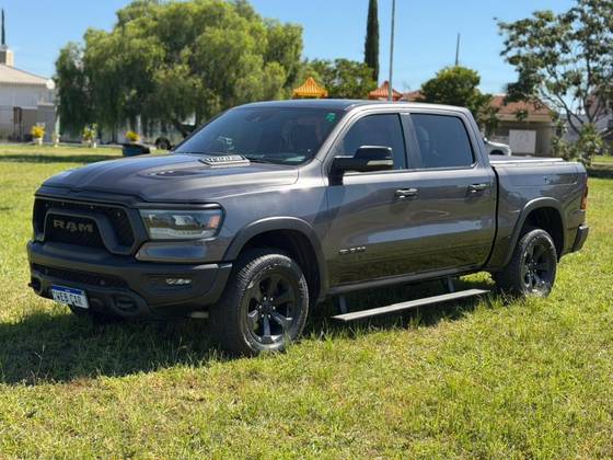 RAM 1500 5.7 V8 GASOLINA REBEL CD 4X4 AUTOMÁTICO